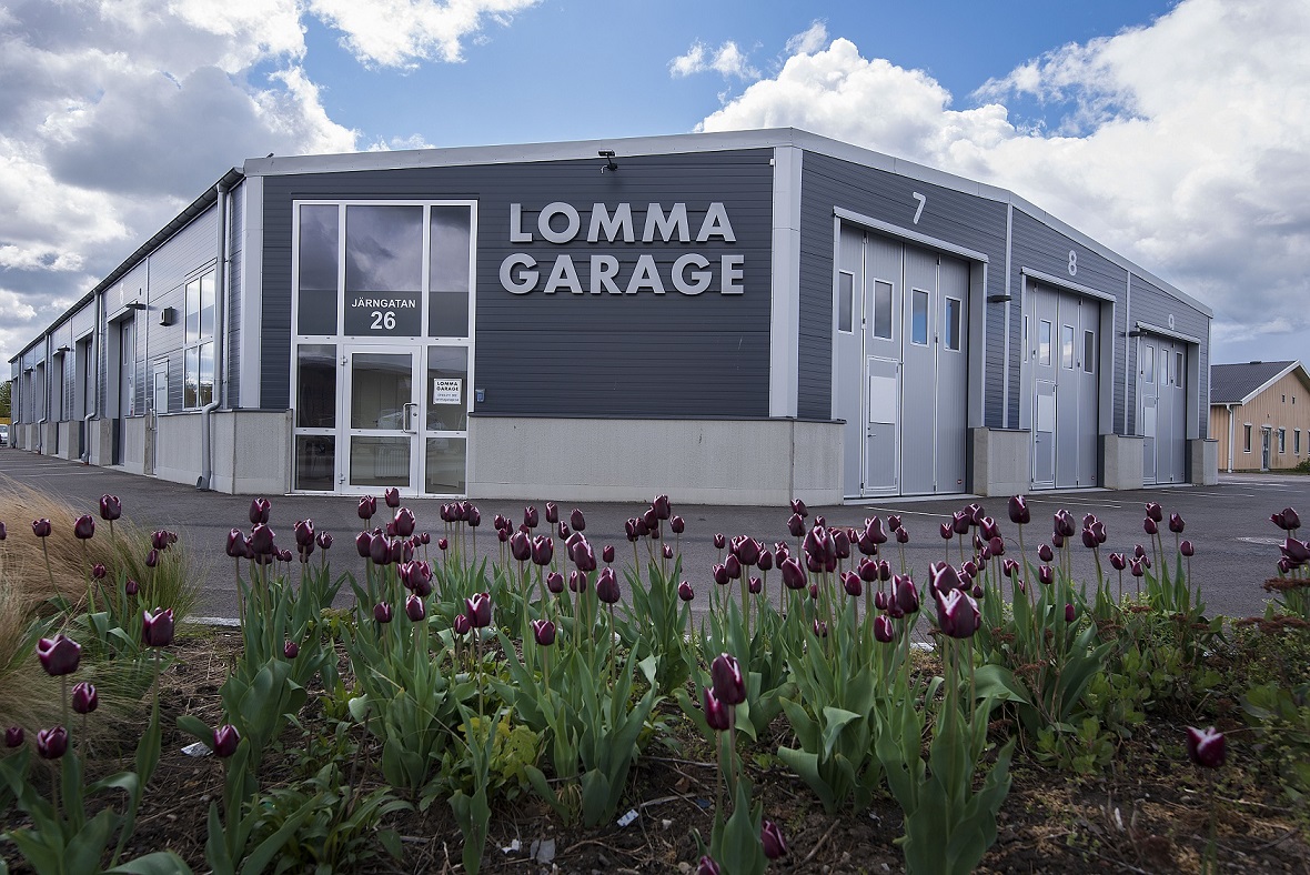Lomma Garage utifrån